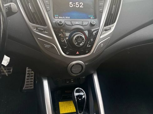 Used 2016 Hyundai Veloster w/ Option Group 02 image 10