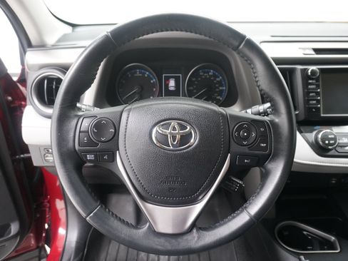 Used 2018 Toyota RAV4 XLE FWD image 15