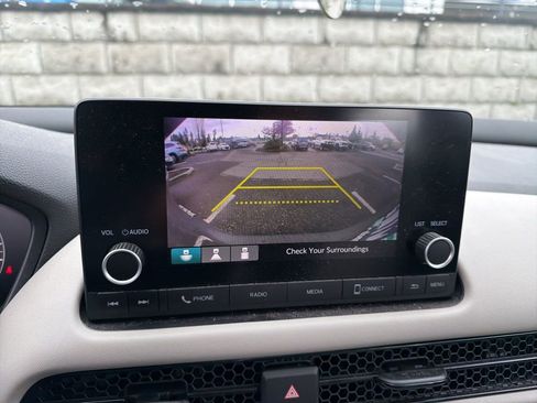 Used 2023 Honda HR-V LX image 7