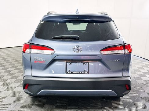 Used 2023 Toyota Corolla Cross LE image 4