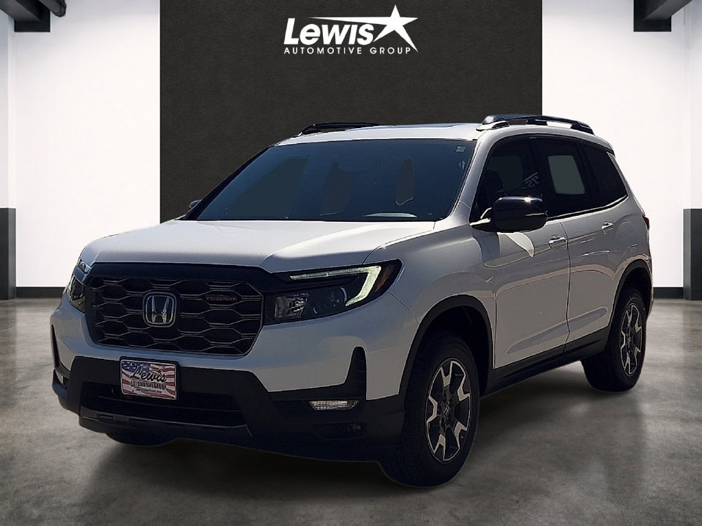 Used 2023 Honda Passport TrailSport image 1