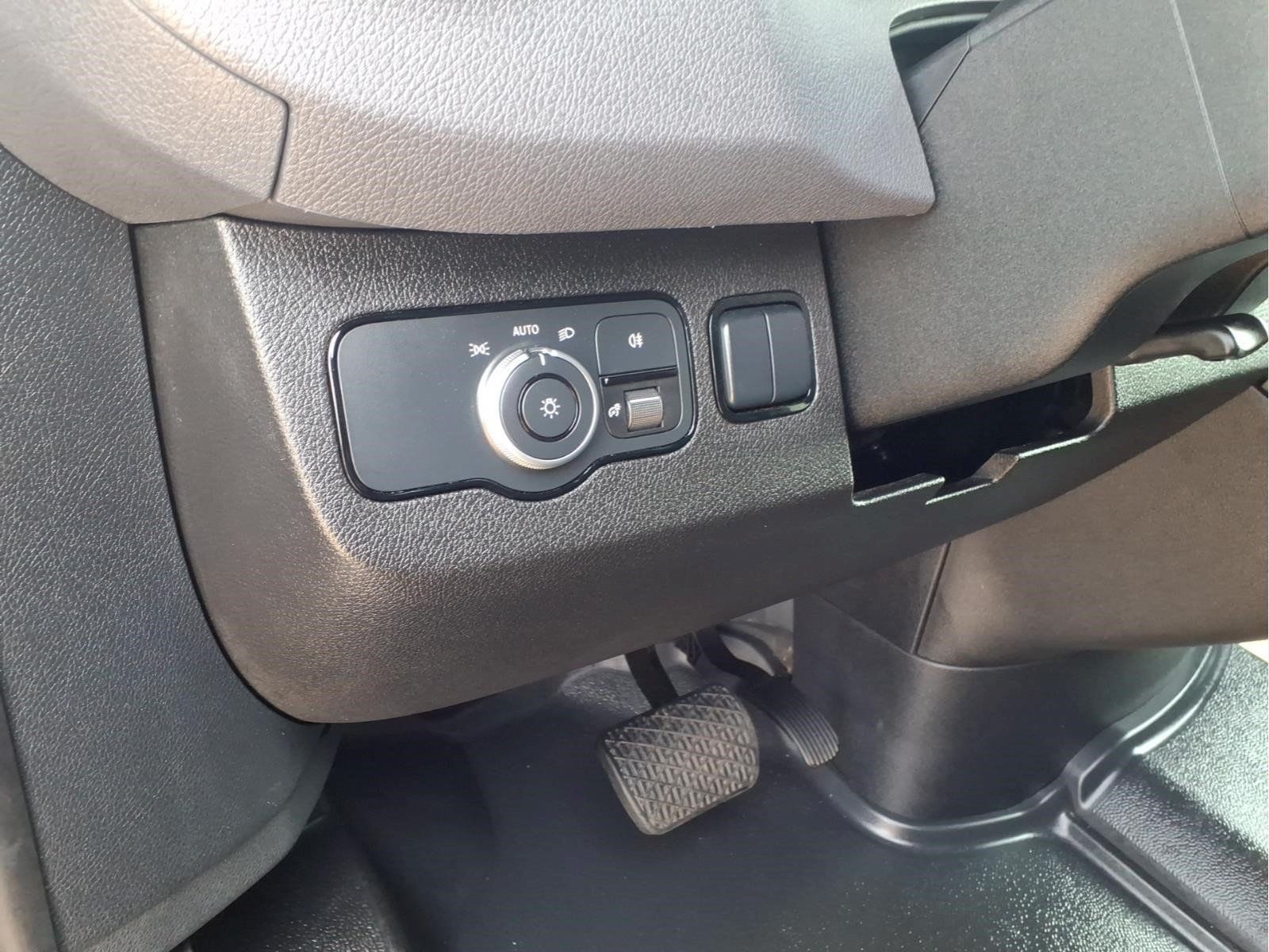 Used 2025 Mercedes-Benz Sprinter 2500 image 22