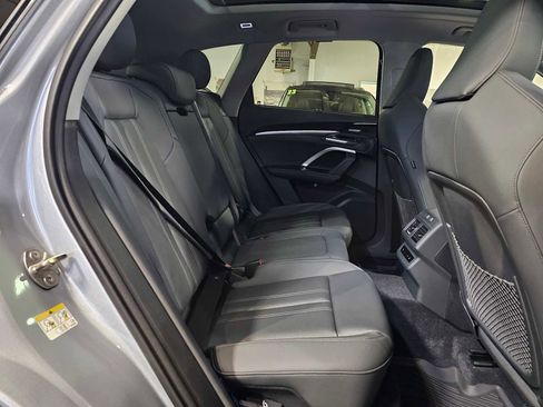 New 2025 Audi Q5 Prestige image 13