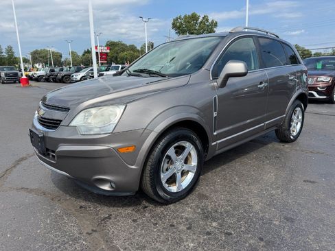Used 2012 Chevrolet Captiva Sport LT FWD image 1