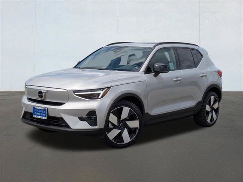 Used 2023 Volvo XC40 Recharge Ultimate AWD/4WD image 1