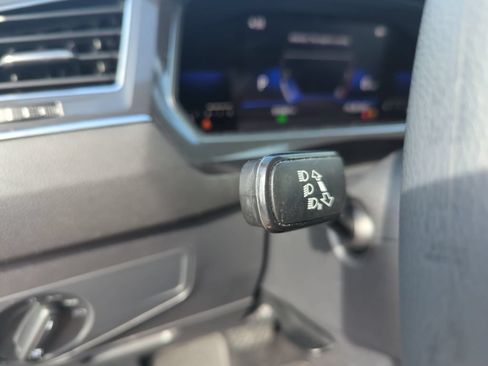 Certified 2022 Volkswagen Tiguan S FWD image 21