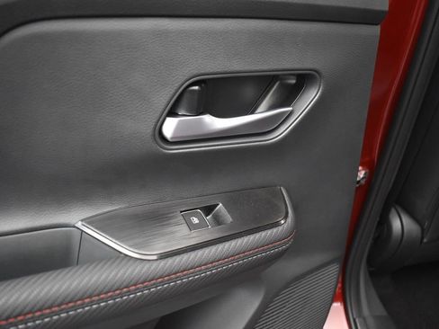 New 2025 Nissan Kicks SR image 15