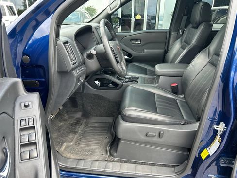 Used 2022 Nissan Frontier PRO-4X w/ Pro-4X Premium Package AWD/4WD image 11
