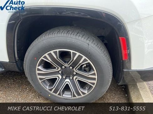 Used 2024 Jeep Wagoneer Series II w/ Flexible Seating Group AWD/4WD image 4