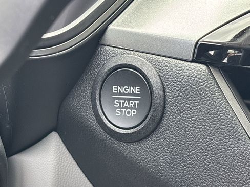 Used 2025 Ford Escape Active w/ Cold Weather Package FWD image 24