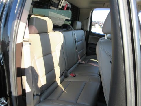 Used 2014 GMC Sierra 1500 SLT w/ Suspension Package, Off-Road AWD/4WD image 22