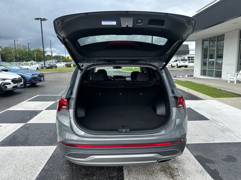 Used 2023 Hyundai Santa Fe SEL FWD image 5