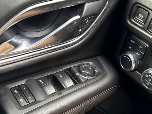 Used 2021 GMC Yukon SLT image 19