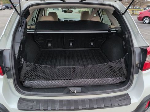 Used 2018 Subaru Outback 2.5i Limited image 31