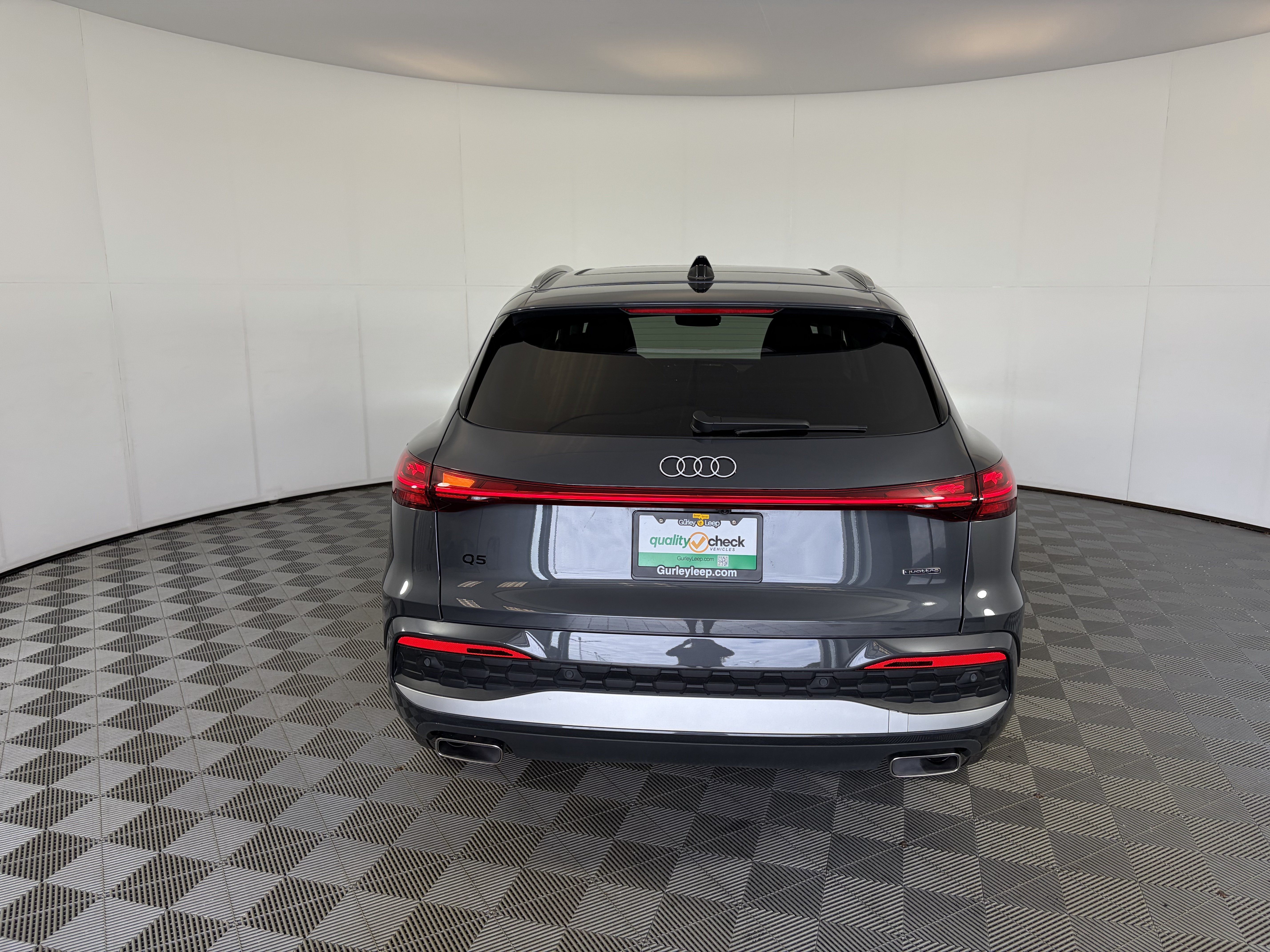 Used 2025 Audi Q5 Prestige AWD/4WD image 9