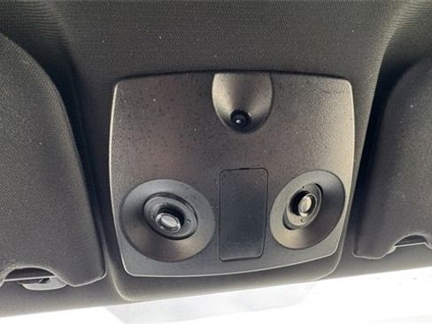 Used 2013 Dodge Avenger SXT image 28