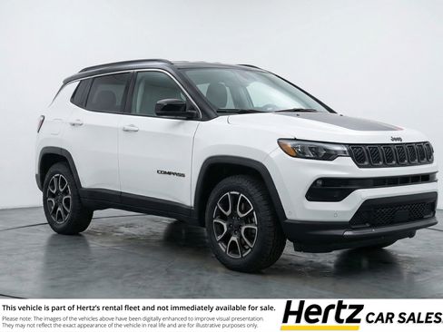 Used 2025 Jeep Compass Trailhawk AWD/4WD image 1