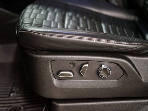 Certified 2024 Cadillac Escalade Sport Platinum w/ LPO, ONYX Package image 27