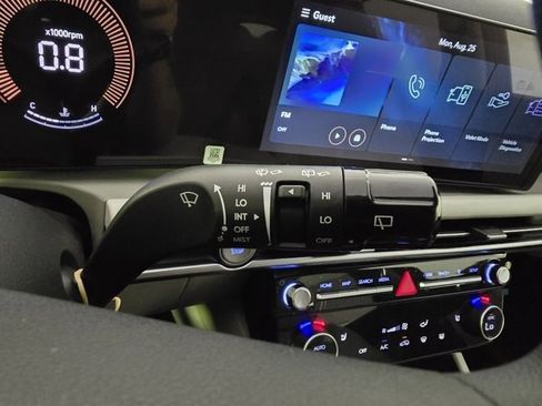 New 2026 Hyundai Tucson SEL image 18