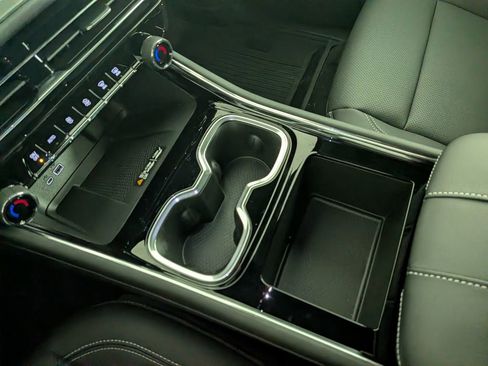 New 2026 Chevrolet Traverse LT w/ Driver Confidence Package image 28