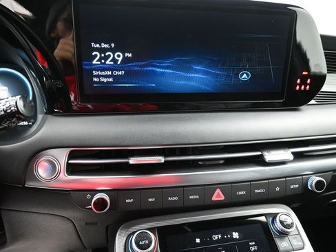 Used 2024 Hyundai Palisade Calligraphy image 15