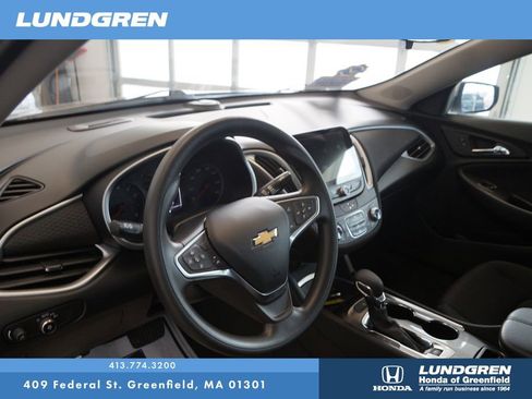 Used 2023 Chevrolet Malibu LT image 12