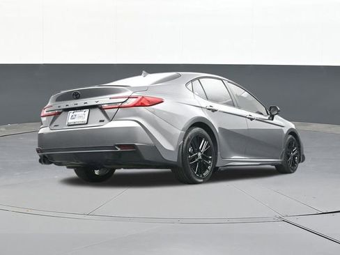 Used 2025 Toyota Camry SE w/ Convenience Package image 48