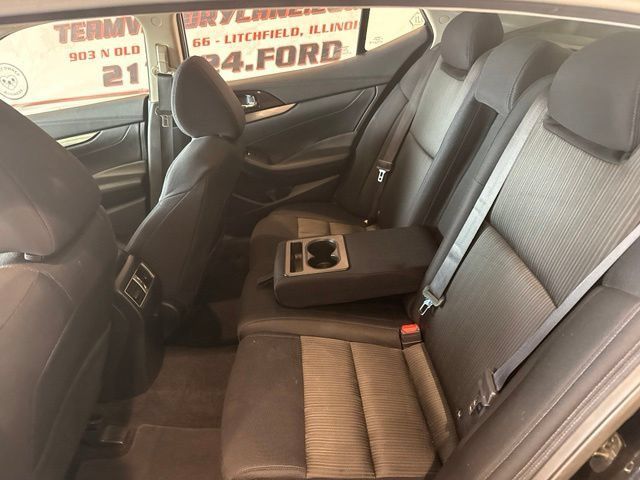 Used 2020 Nissan Maxima 3.5 S w/ Floor Mat Group FWD image 16
