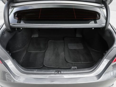 Used 2021 Toyota Camry SE image 41