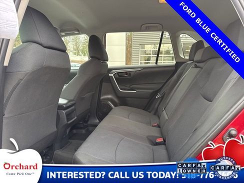 Used 2021 Toyota RAV4 LE image 17