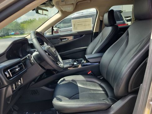 Certified 2023 Lincoln Nautilus FWD image 14