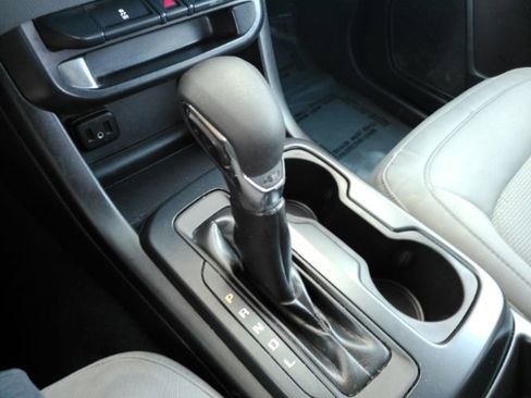 Used 2022 Chevrolet Colorado W/T w/ WT Convenience Package image 40