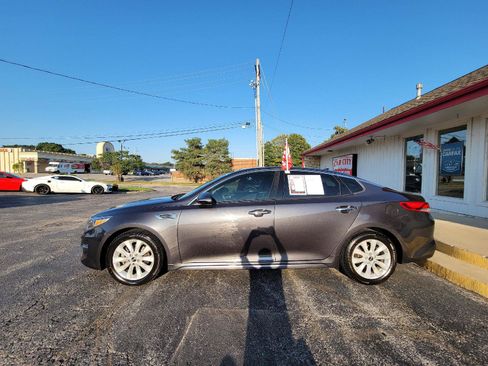 Used 2018 Kia Optima EX w/ Premium Package FWD image 15