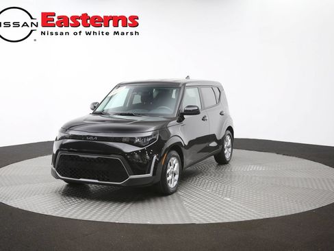 Used 2025 Kia Soul LX w/ LX Technology Package FWD image 53