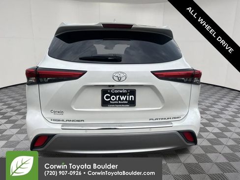 Used 2021 Toyota Highlander Platinum AWD/4WD image 6