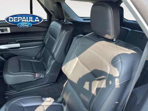 Used 2023 Ford Explorer XLT w/ Equipment Group 202A AWD/4WD image 17