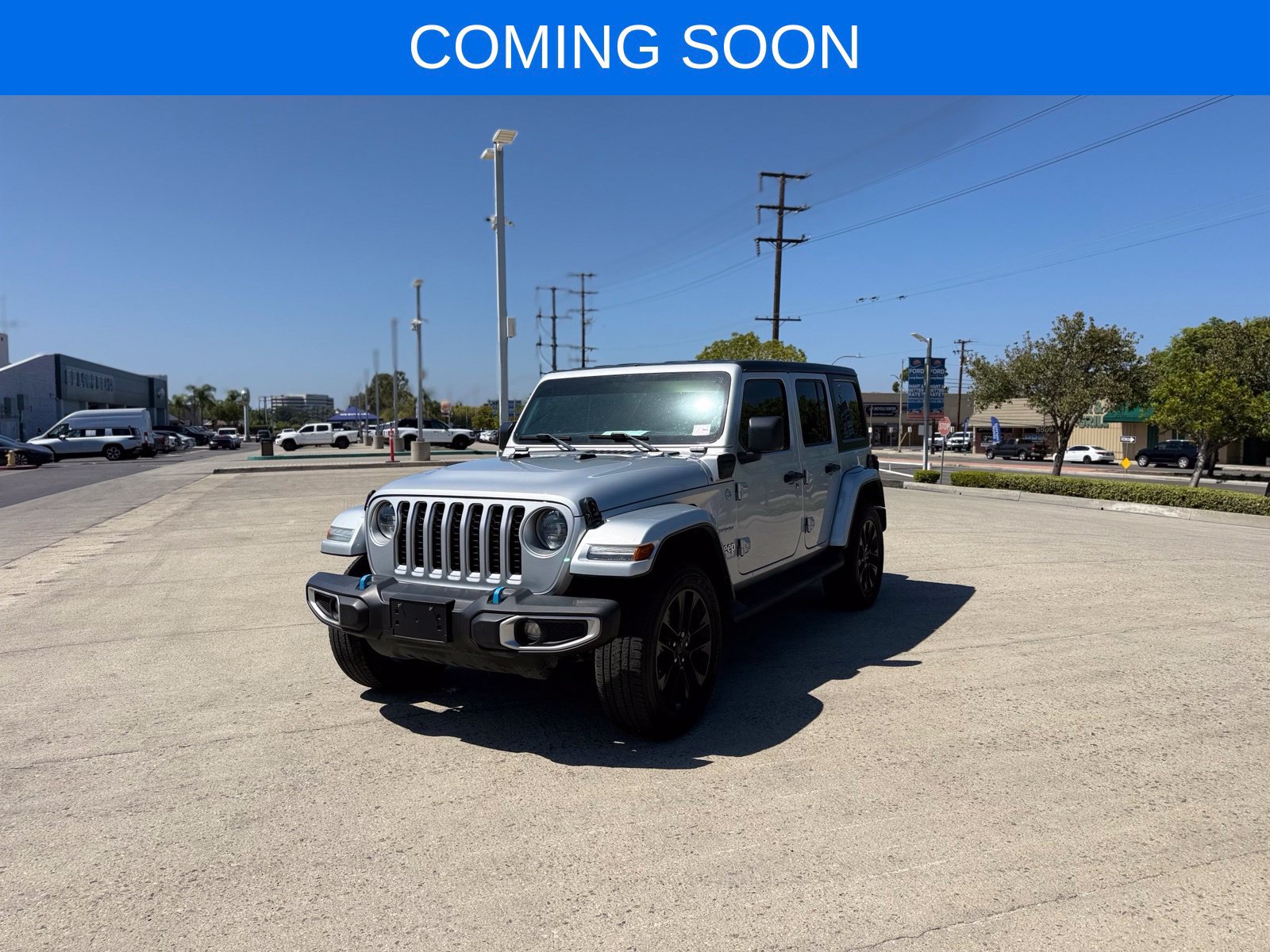 Used 2023 Jeep Wrangler Unlimited Sahara w/ Cold Weather Group AWD/4WD image 1