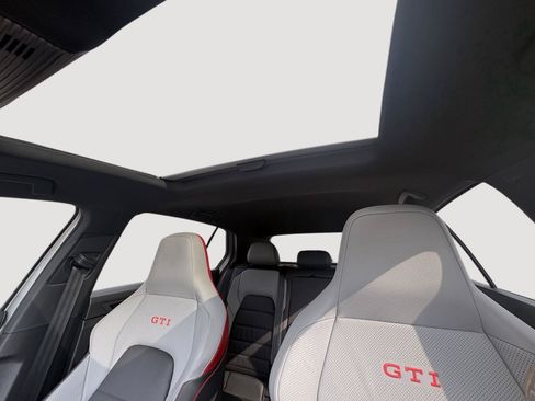 Certified 2024 Volkswagen GTI SE FWD image 6
