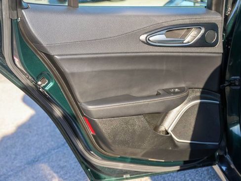 Used 2020 Alfa Romeo Giulia w/ Nero Edizione image 11