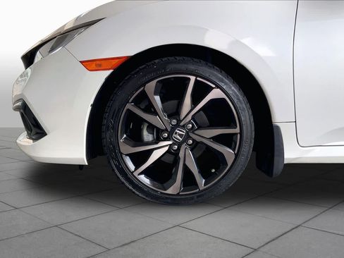 Used 2019 Honda Civic Sport image 11