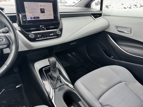 Certified 2025 Toyota Corolla SE image 16