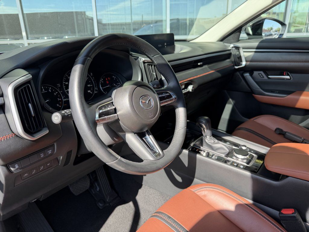 Used 2024 MAZDA CX-50 Meridian Edition w/ Apex Package AWD/4WD image 33