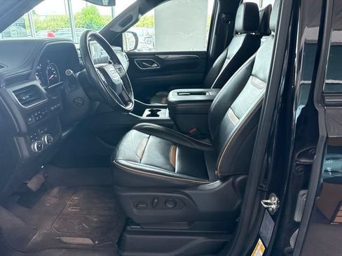 Used 2021 GMC Yukon AT4 w/ AT4 Premium Package AWD/4WD image 3