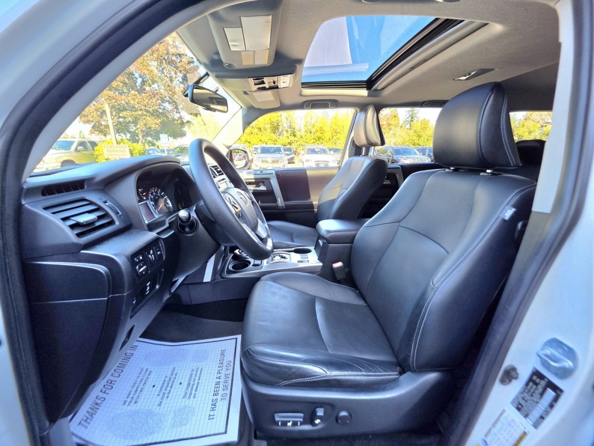Used 2017 Toyota 4Runner Limited AWD/4WD image 13