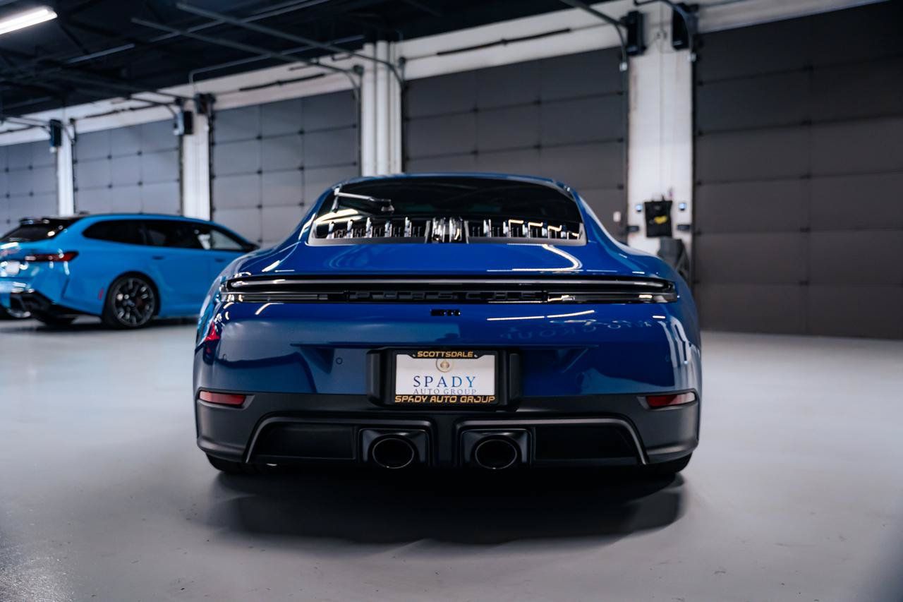 Used 2025 Porsche 911 GTS image 4