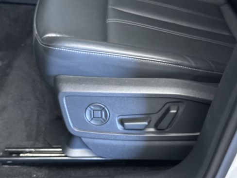 Used 2025 Audi Q5 Premium Plus w/ Premium Plus AWD/4WD image 14
