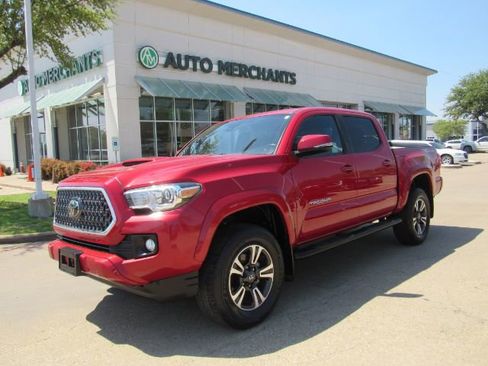Used 2019 Toyota Tacoma TRD Sport image 1