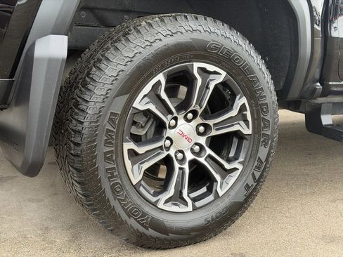 Used 2024 GMC Canyon AT4 image 28