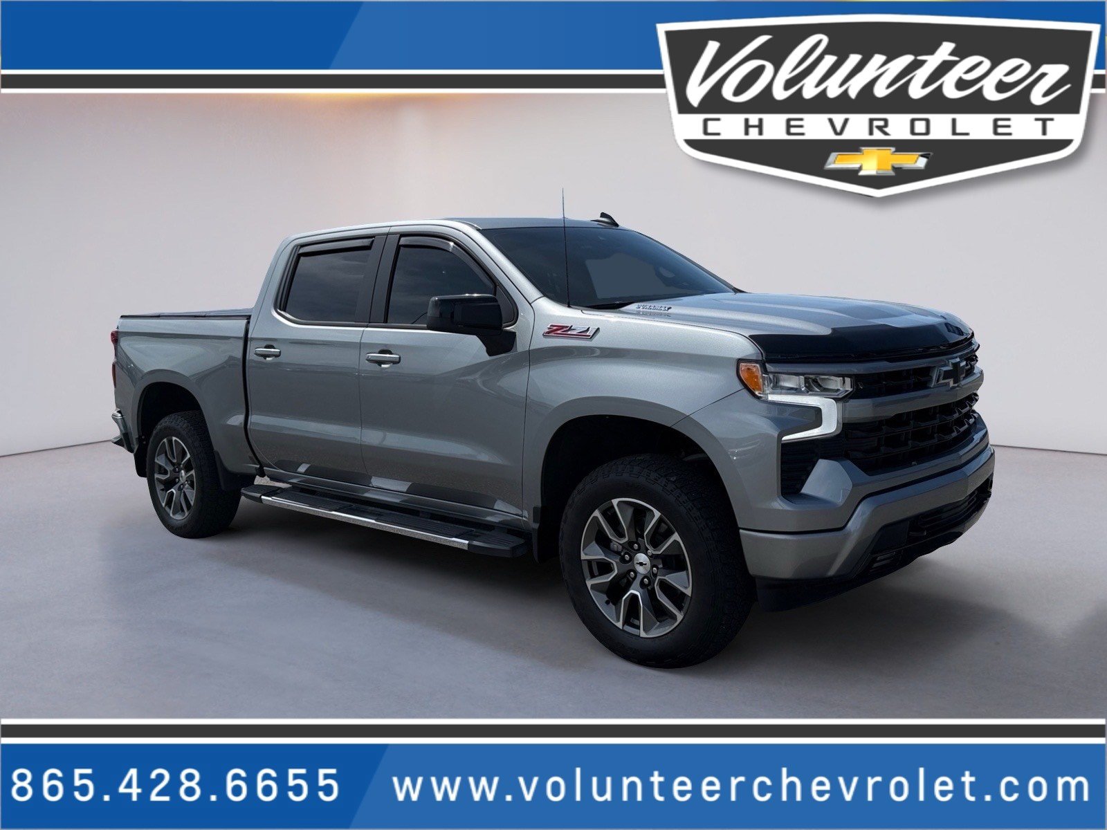 Used 2025 Chevrolet Silverado 1500 RST AWD/4WD image 1