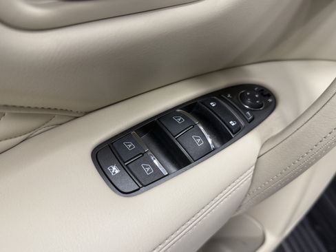 Used 2023 INFINITI QX80 Sensory w/ Cargo Package RWD image 11